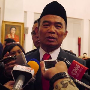 muhadjir-effendy-2-990x743-582da9114ff9fda50ff5fe50