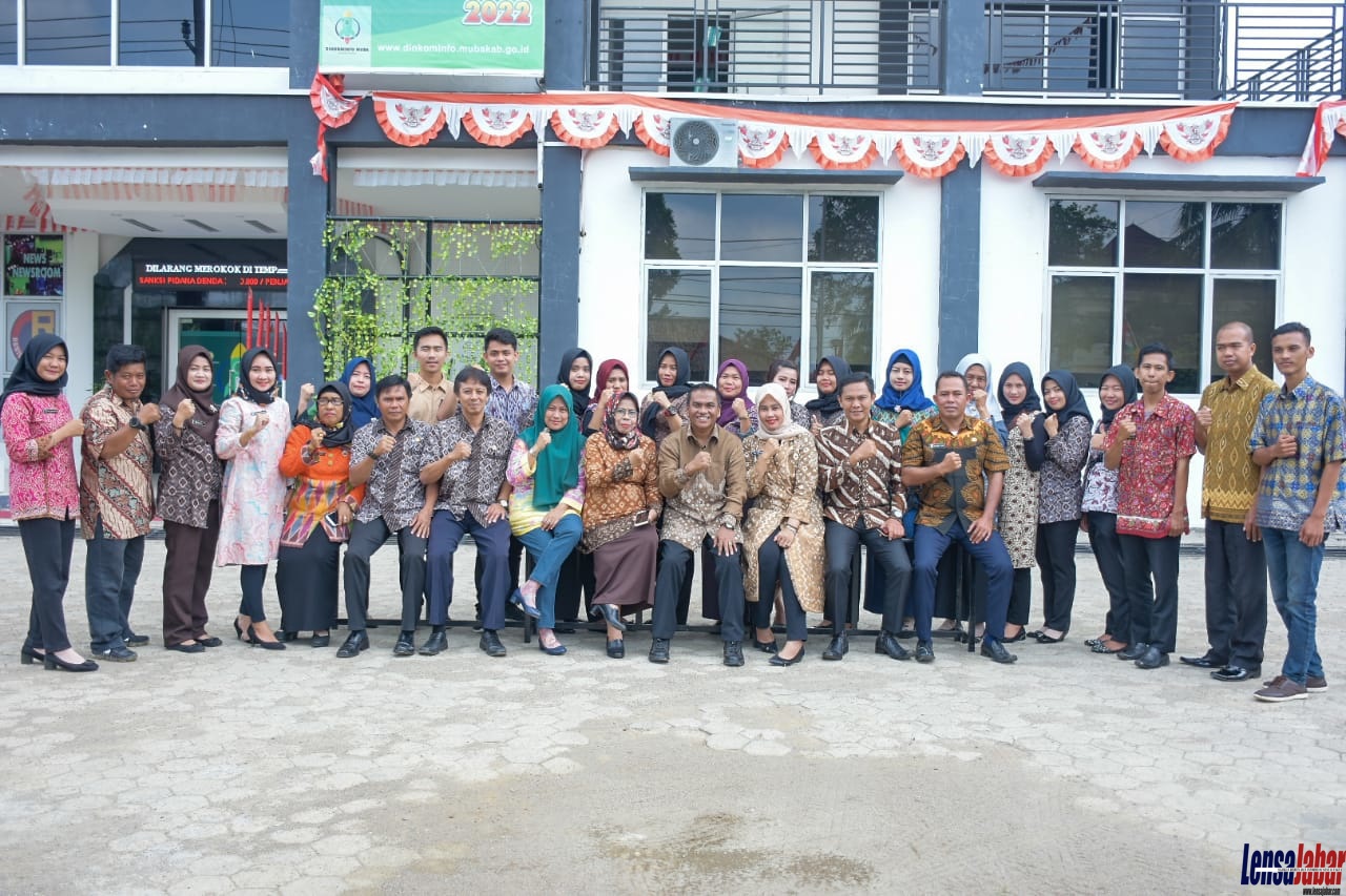 Hari Batik Nasional