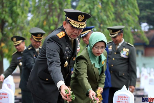 HUT TNI Ke 74