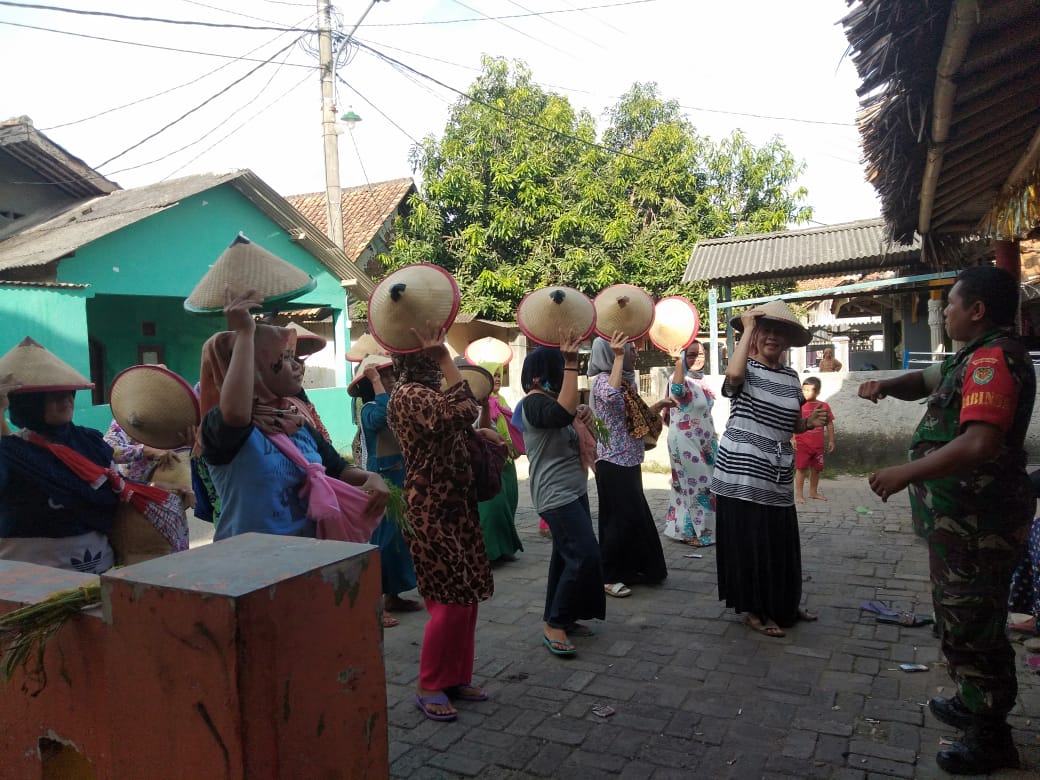 Kegiatan Silaturahmi Babinsa Koramil Cikande Dengan Masyarakat Berjalan Sukses