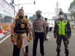 Masa PSBB Diperpanjang, Polres Bogor Turunkan Gatot Kaca, Si Pitung dan Kabayan