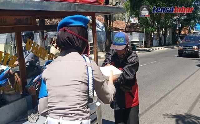 Dapur Umum TNI - Polri, TNI- Polri