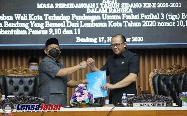 DPRD Kota Bandung menggelar Rapat Paripurna