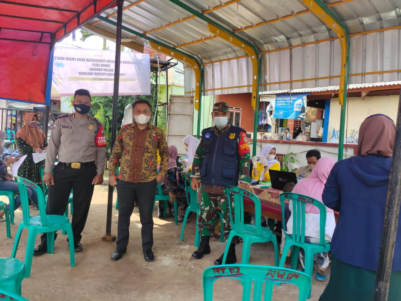 Bantuan Sembako Pada Penutupan TMMD KE – 112 di Kabupaten Bogor
