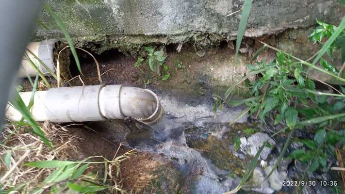 Sudah Berdiri di Atas Bantaran Sungai, CV Prima Bangun Nusantara Diduga Kuat Buang Limbah Kotor ke Sungai Citarum