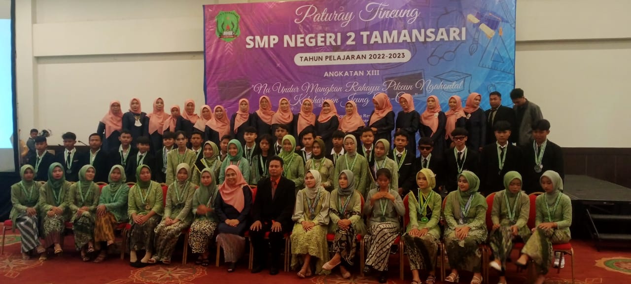 Paturay Tineung, SMP Negeri 2 Tamansari Bogor, Seni Budaya Sunda, 100% Lulus, Kepala Sekolah Ema Nizmah Fazari, Ahmad Permana Komite, Tari Jaipong, Rampak Gendang, Ngegondang, Beradab