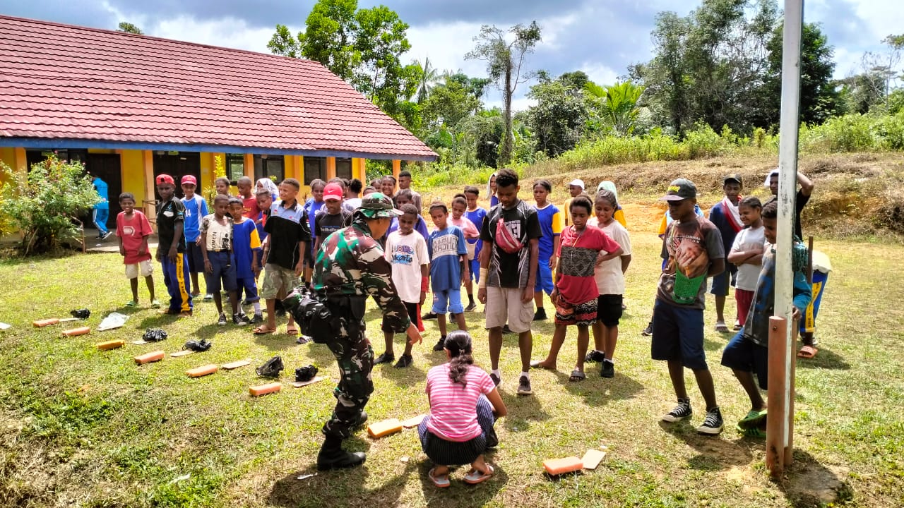 Satgas Yonif 310/KK, HUT RI ke-78, Perlombaan Anak-anak, Kampung Yuruf, Distrik Yaffi