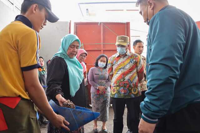 Dicky Saromi,Transformasi Sampah, Zero to Landfill, Pengelolaan Sampah Kota Cimahi, Pengelolaan Sampah Mandiri